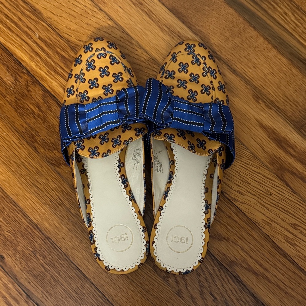 1901 Blue and Yellow Patterned Mules - Picture 6 of 7